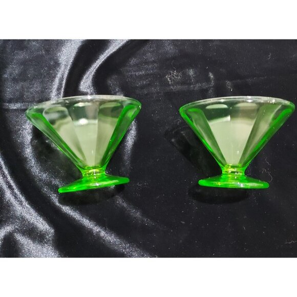 Federal Glass Company Pudding Custard Sherbet 2 Cups Glowy Depression Green - Picture 9 of 16